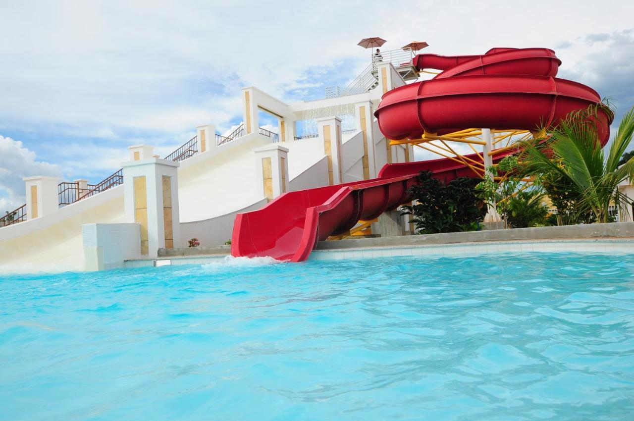 Lacqua Diroma Hotel Com Parque Aquatico 24 Horas 卡达斯诺瓦斯 外观 照片