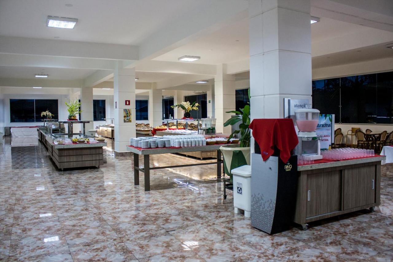 Lacqua Diroma Hotel Com Parque Aquatico 24 Horas 卡达斯诺瓦斯 外观 照片