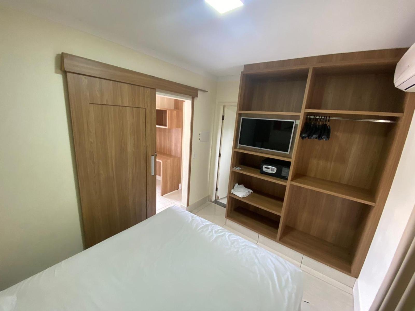 Lacqua Diroma Hotel Com Parque Aquatico 24 Horas 卡达斯诺瓦斯 外观 照片